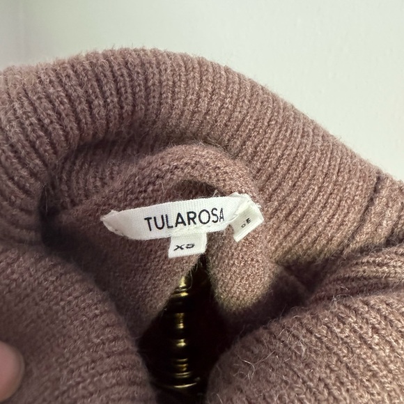 Tularose Raelynn sweater! - Picture 4 of 4